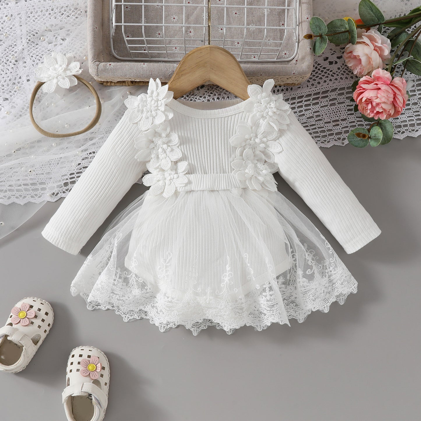 Baby Girl Sweet Sleeveless Lace Triangle Romper Mesh Skirt Newborn Lace Flower Cover-up Dress