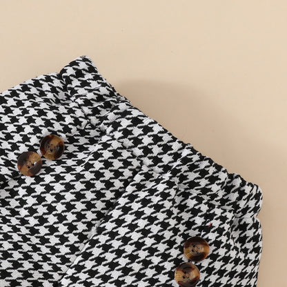 Toddler girl fashion flying sleeve solid color top + plaid shorts + beret set small Chanel style summer three-piece set