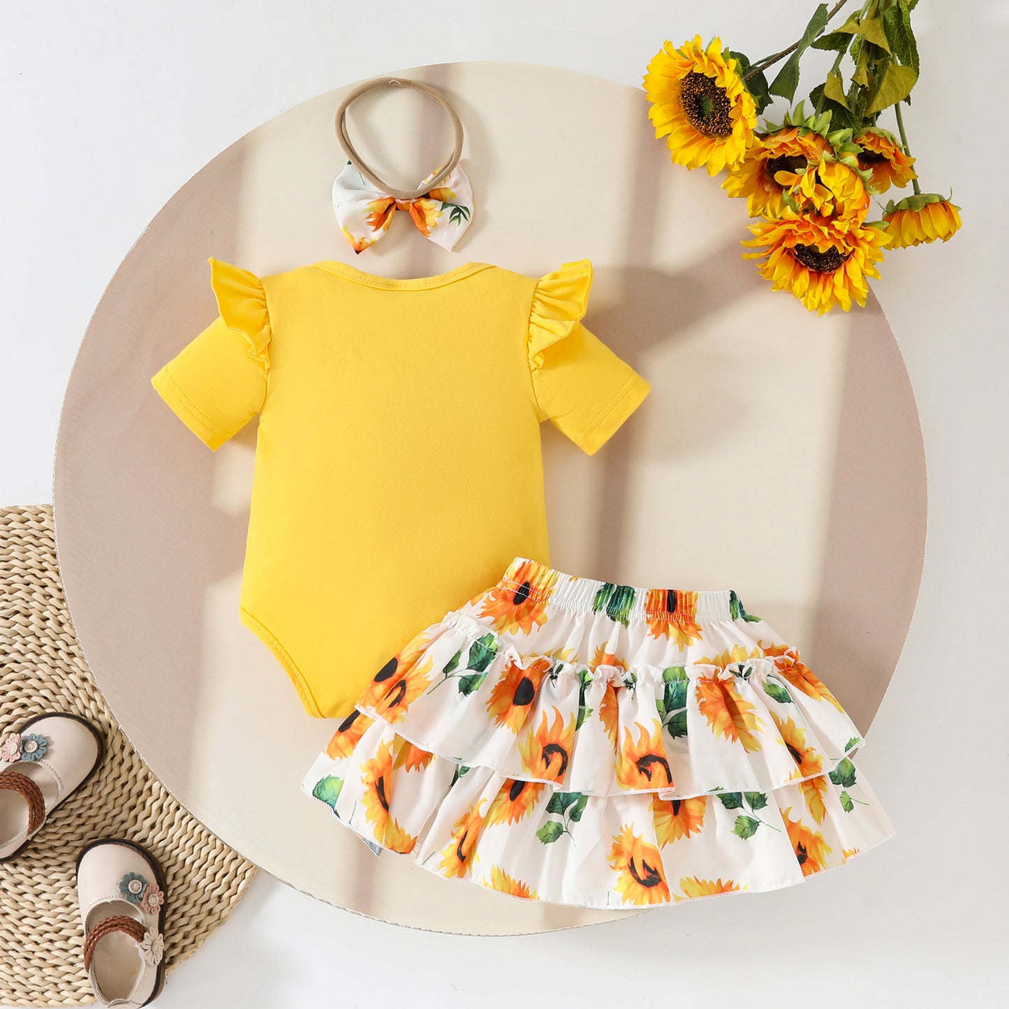 Summer baby girl button ruffled edge short-sleeved romper with flower bow half-length cake skirt suit